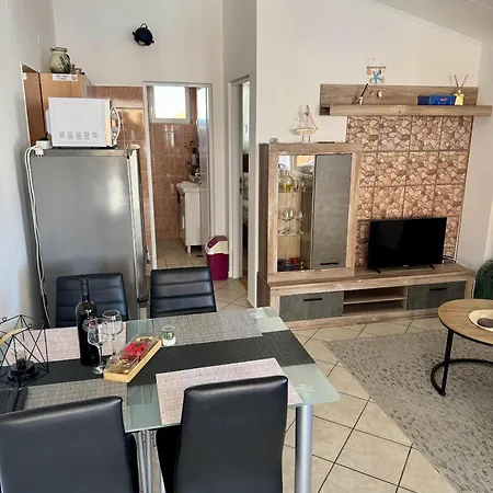 דירה Didovi Dvori With Jacuzzi