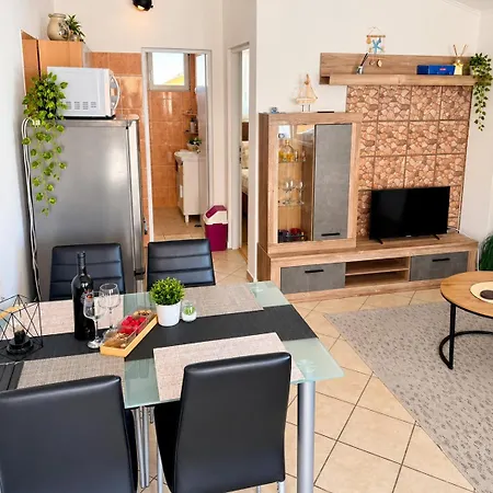 Appartement Didovi Dvori With Jacuzzi *