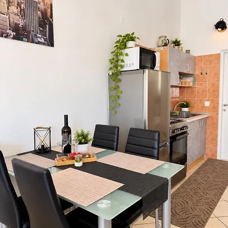 Appartement Didovi Dvori With Jacuzzi Ražanac