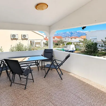 Didovi Dvori With Jacuzzi Appartement